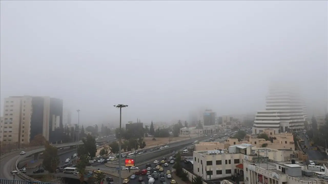 تحذير الأرصاد.. موجة أمطار غزيرة ترفع مخاطر السيول وانخفاض الرؤية الأفقية